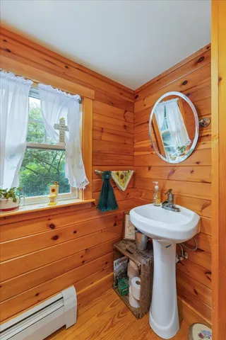 $685,000 | 801 Highway 12, Fitzwilliam, NH 03447