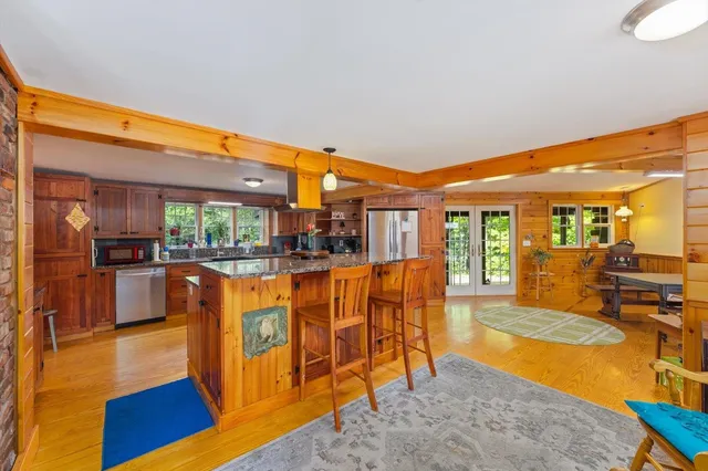 $685,000 | 801 Highway 12, Fitzwilliam, NH 03447