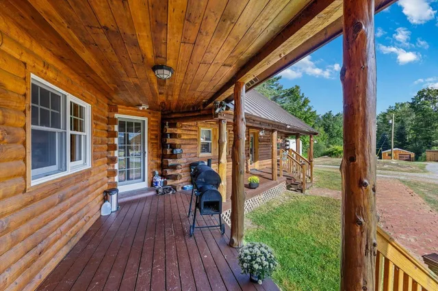 $685,000 | 801 Highway 12, Fitzwilliam, NH 03447