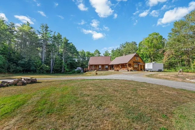 $685,000 | 801 Highway 12, Fitzwilliam, NH 03447