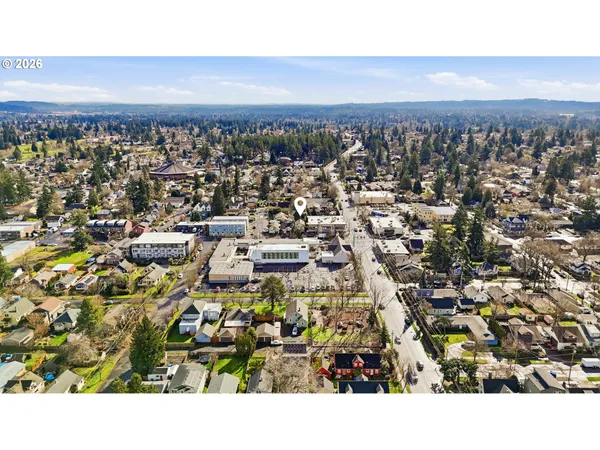 $499,900 | 5222 Southeast Woodstock Boulevard, Portland, OR 97206