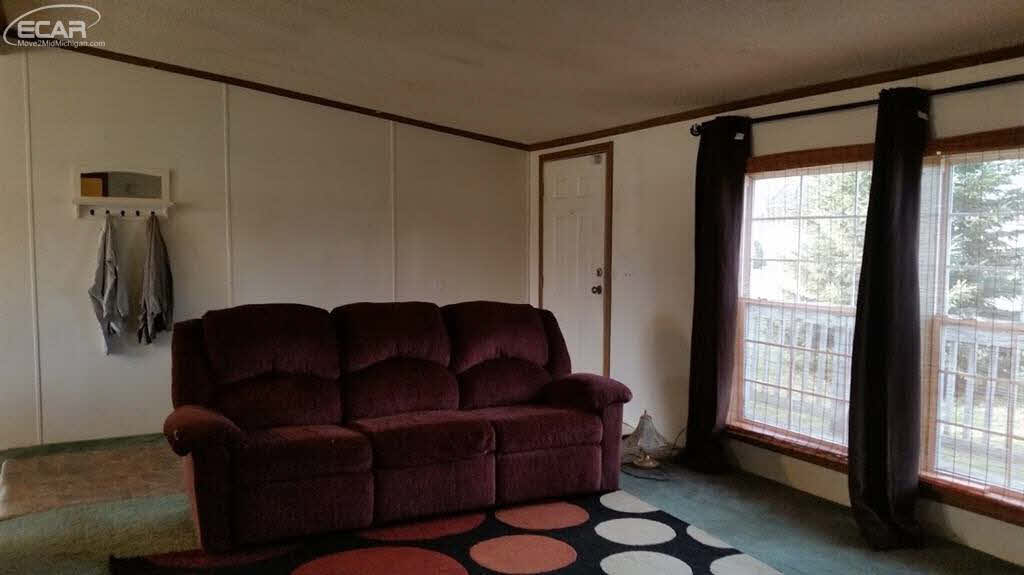 1088 East Frances Road Mount Morris, MI 48458 - Photo 3 of 22