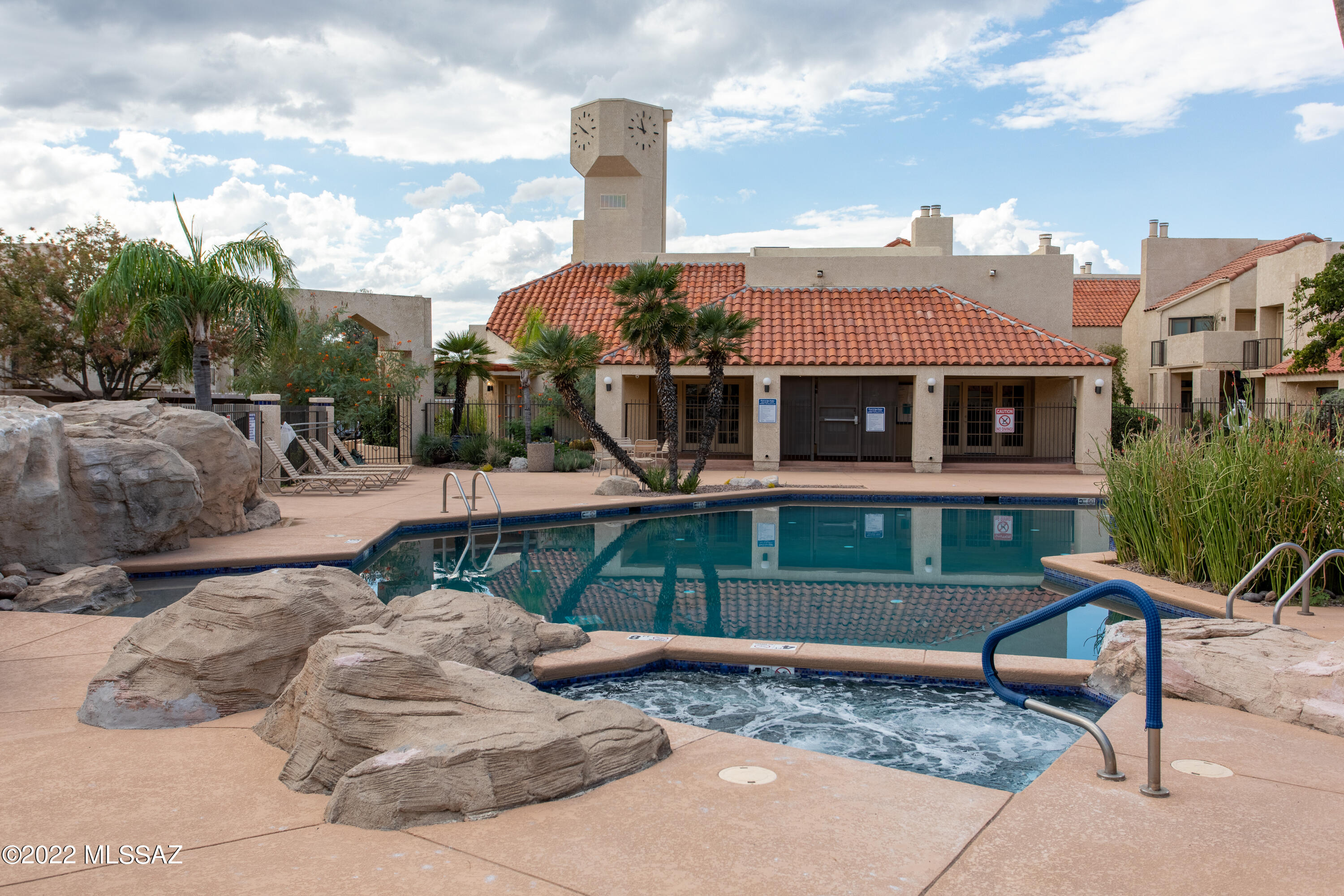 1200 East River Road, Unit L155 Tucson, AZ 85718 - Photo 31 of 32
