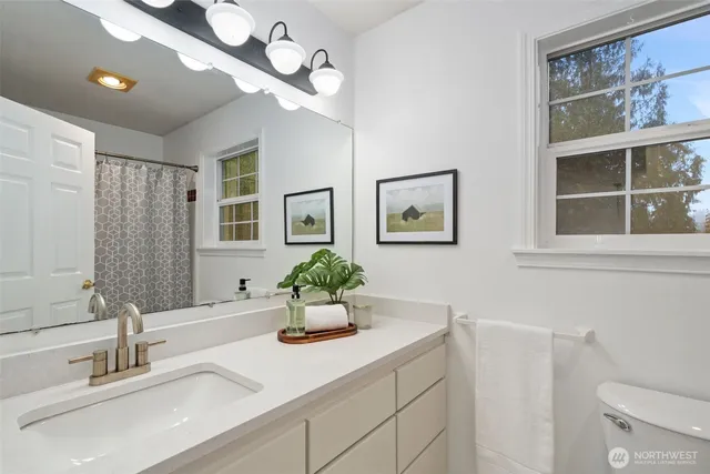 $775,000 | 16995 Seminole Road Northeast, Poulsbo, WA 98370