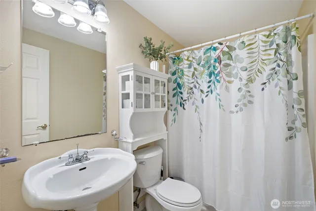 $775,000 | 16995 Seminole Road Northeast, Poulsbo, WA 98370