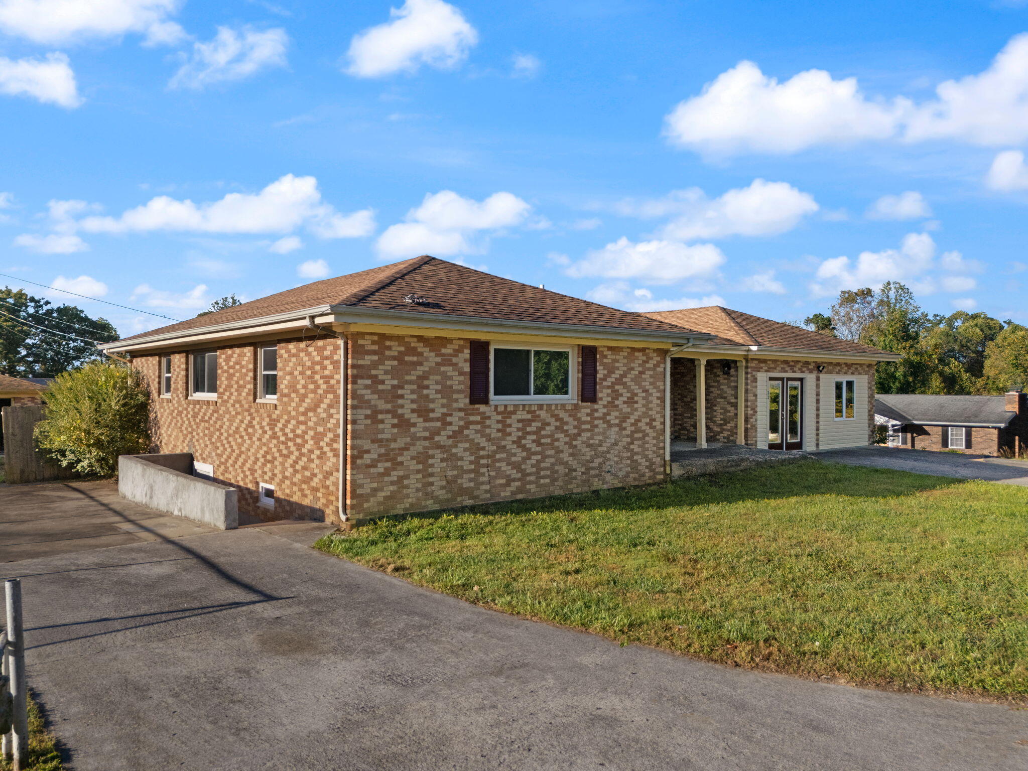 33 Springfield Circle Corbin, KY 40701 - Photo 67 of 87 65-web-or-mls-DJI_20241009091117_0009_D