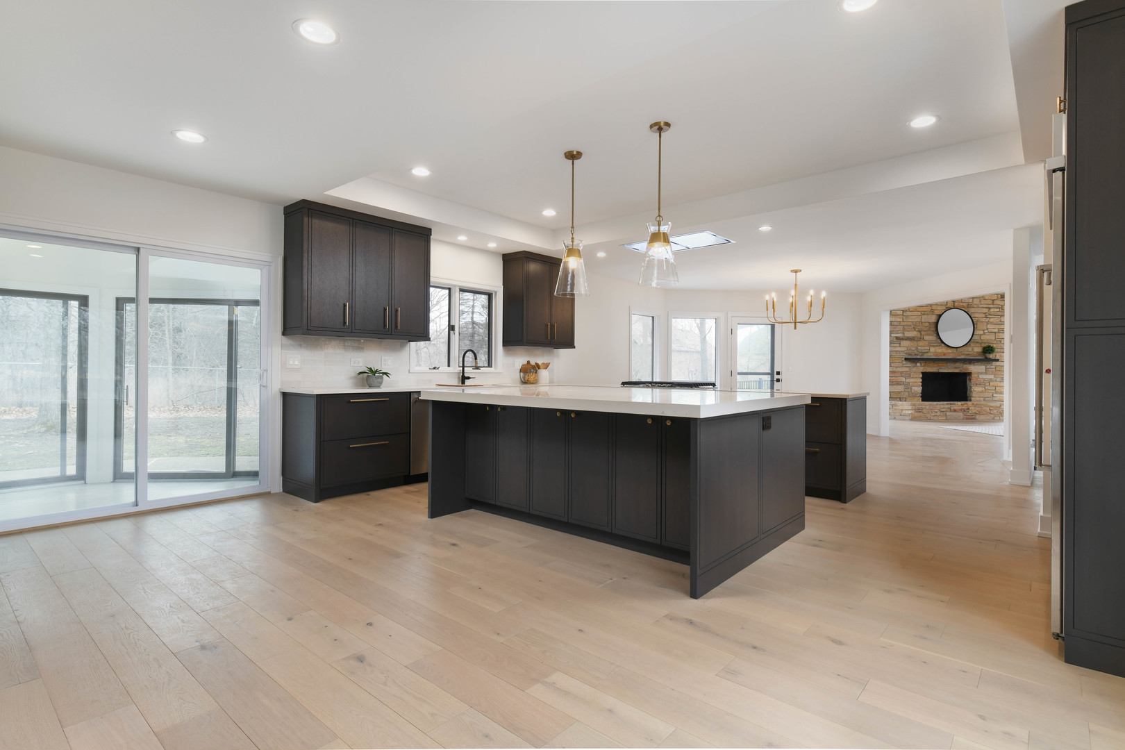 8100 Steepleside Drive Burr Ridge, IL 60527 - Photo 11 of 38