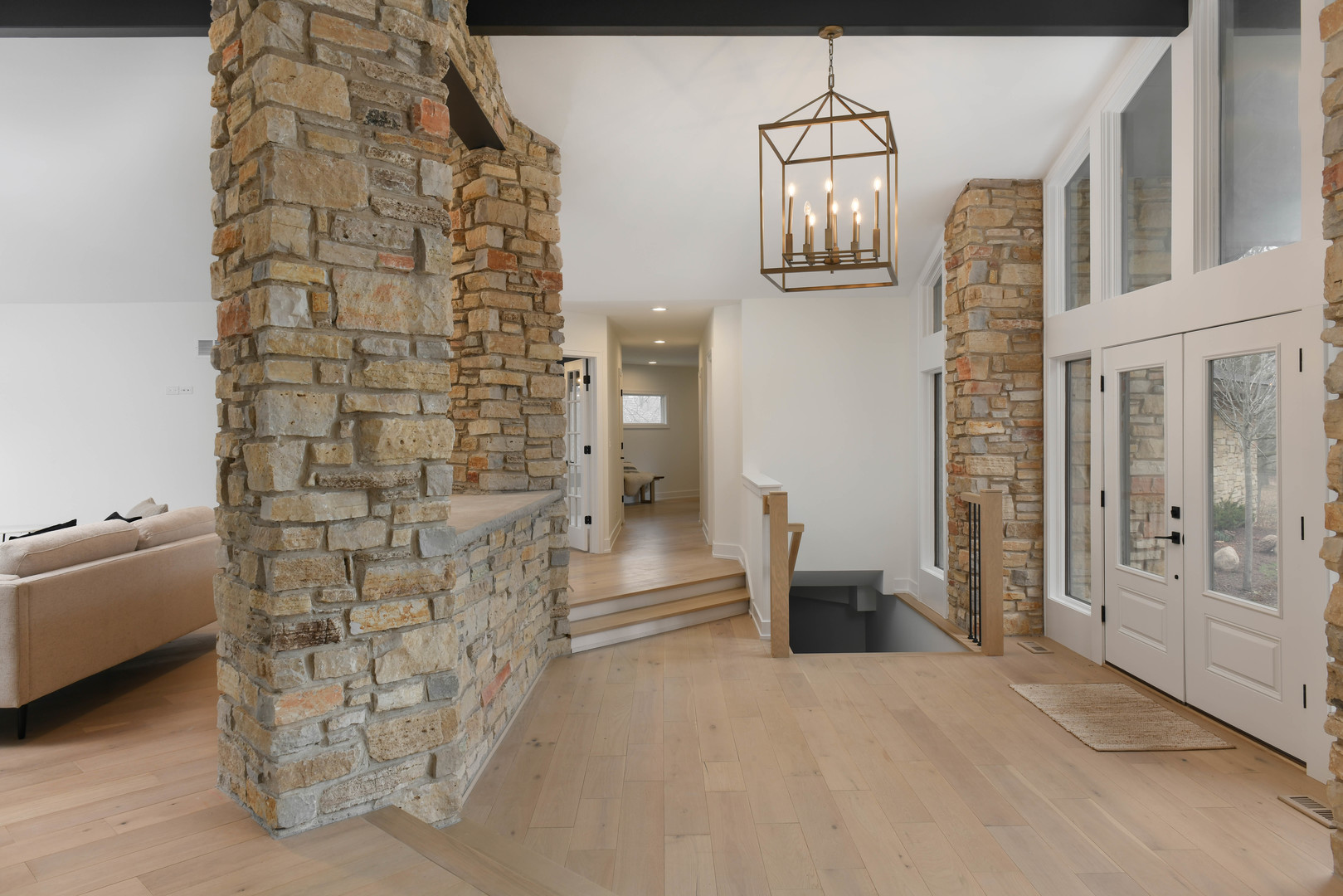 8100 Steepleside Drive Burr Ridge, IL 60527 - Photo 3 of 38