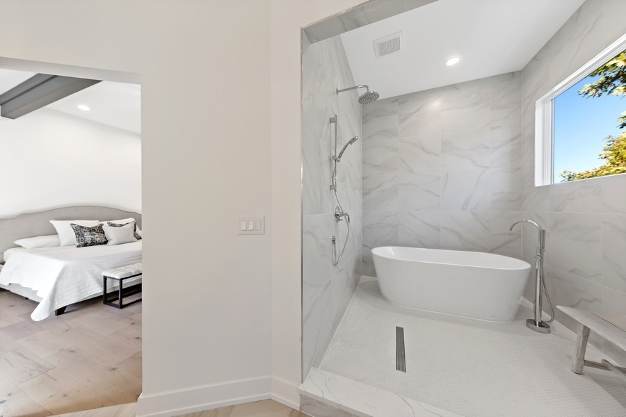 8100 Steepleside Drive Burr Ridge, IL 60527 - Photo 23 of 38