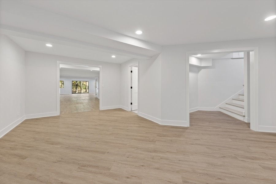 8100 Steepleside Drive Burr Ridge, IL 60527 - Photo 29 of 38