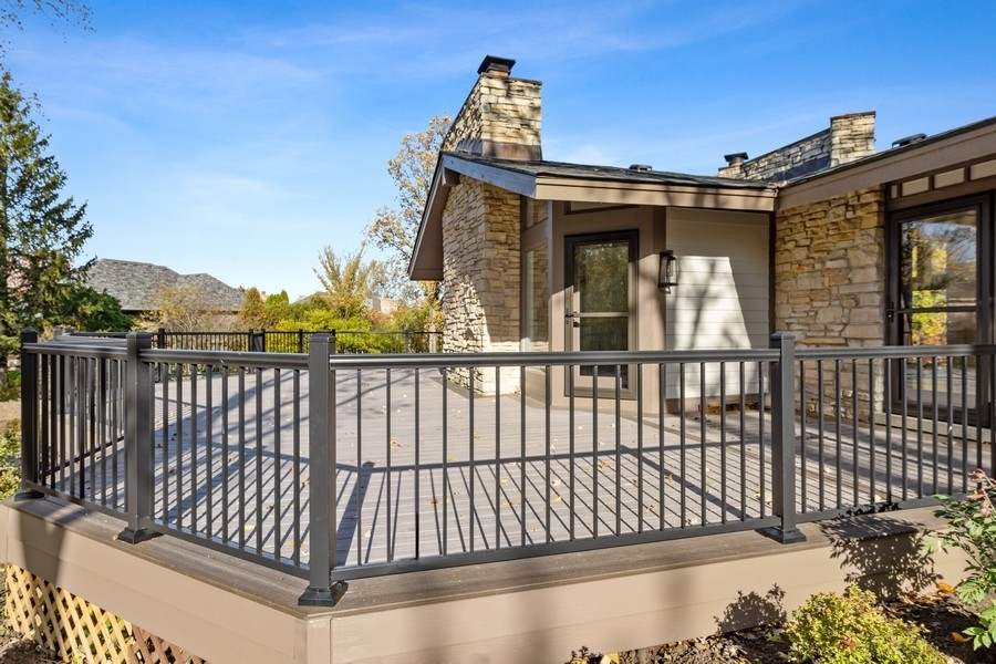 8100 Steepleside Drive Burr Ridge, IL 60527 - Photo 34 of 38