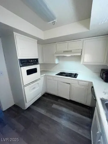 $1,100 | 2818 Calle Del Oro, Las Vegas, NV 89120