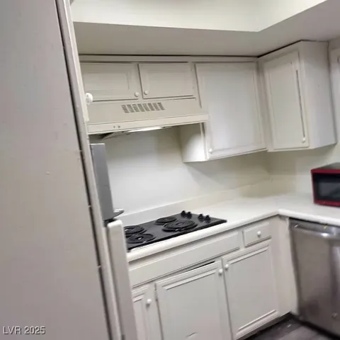 $1,100 | 2818 Calle Del Oro, Las Vegas, NV 89120