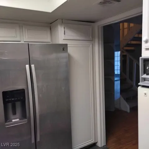 $1,100 | 2818 Calle Del Oro, Las Vegas, NV 89120