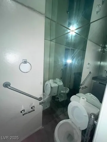 $1,100 | 2818 Calle Del Oro, Las Vegas, NV 89120