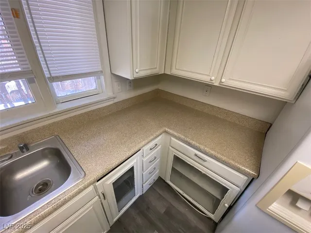 $1,100 | 2818 Calle Del Oro, Las Vegas, NV 89120