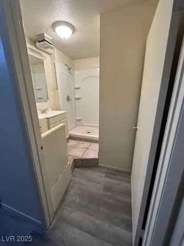 $1,100 | 2818 Calle Del Oro, Las Vegas, NV 89120