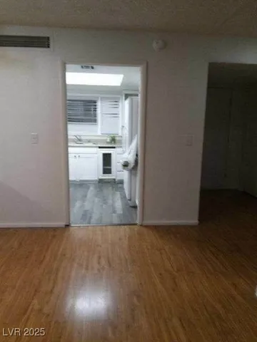 $1,100 | 2818 Calle Del Oro, Las Vegas, NV 89120