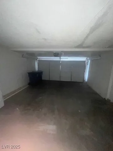 $1,100 | 2818 Calle Del Oro, Las Vegas, NV 89120