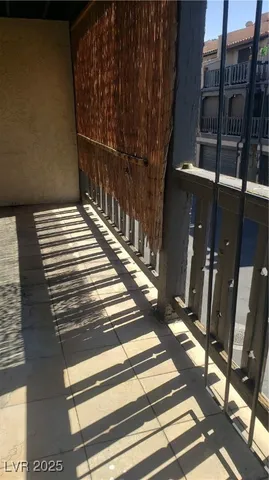 $1,100 | 2818 Calle Del Oro, Las Vegas, NV 89120