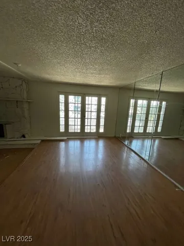 $1,100 | 2818 Calle Del Oro, Las Vegas, NV 89120