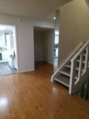 $1,100 | 2818 Calle Del Oro, Las Vegas, NV 89120