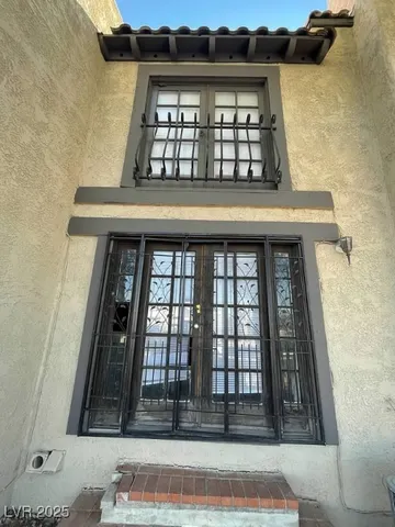 $1,100 | 2818 Calle Del Oro, Las Vegas, NV 89120