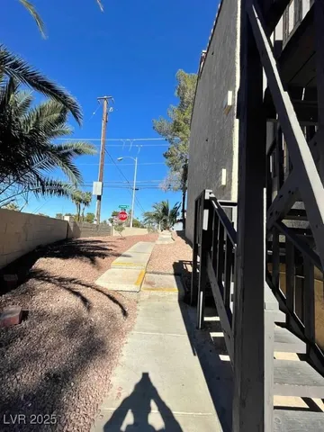$1,100 | 2818 Calle Del Oro, Las Vegas, NV 89120