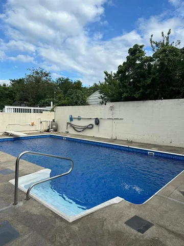 a view of sitting area in a yard