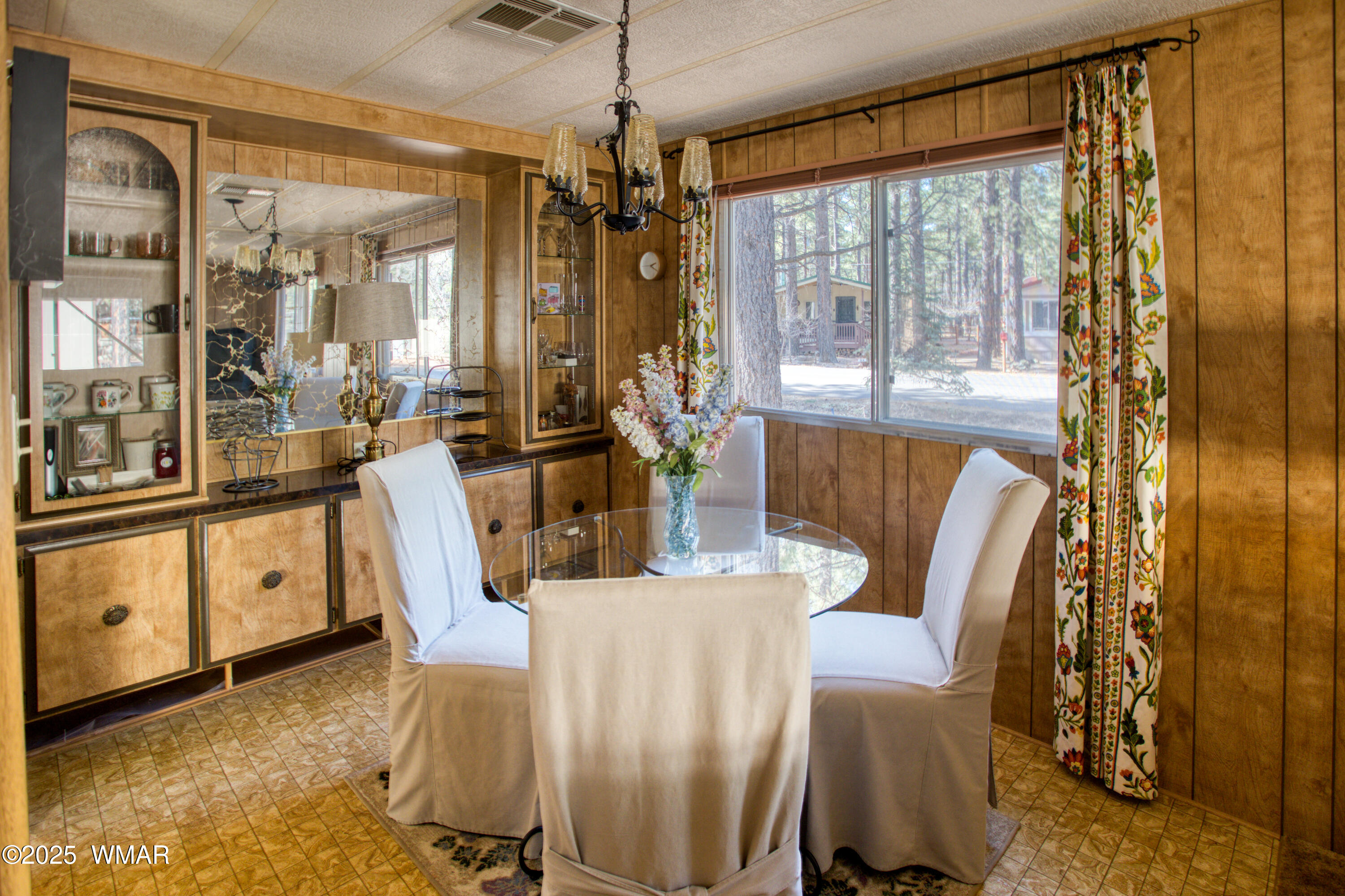 5220 South Blue Ridge Loop Pinetop, AZ 85935 - Photo 3 of 54 6 DINING