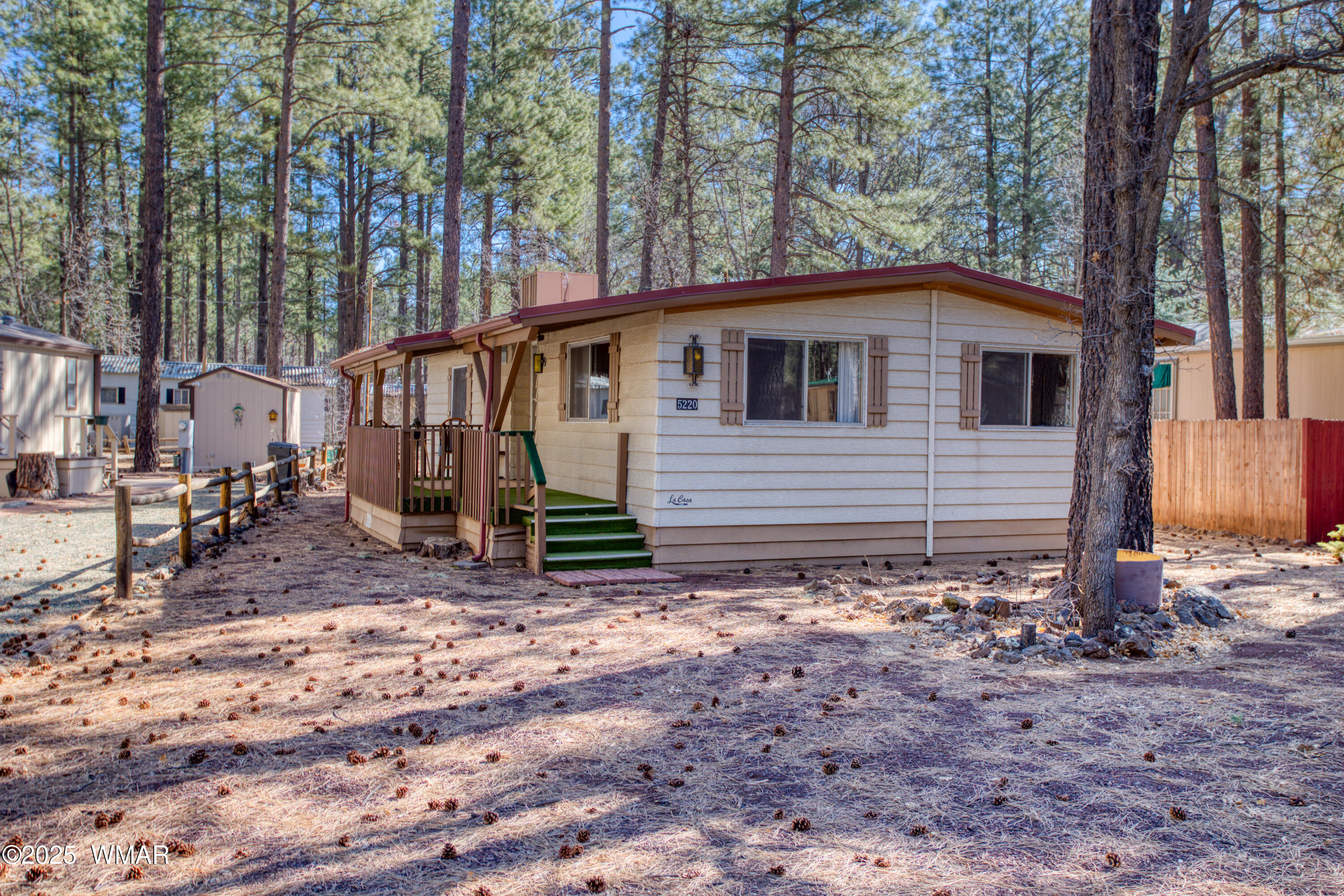 5220 South Blue Ridge Loop Pinetop, AZ 85935 - Photo 6 of 54 19 FRONT