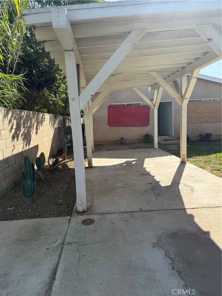 2315 11th Street Riverside, CA 92507 - Photo 14 of 16 Patio