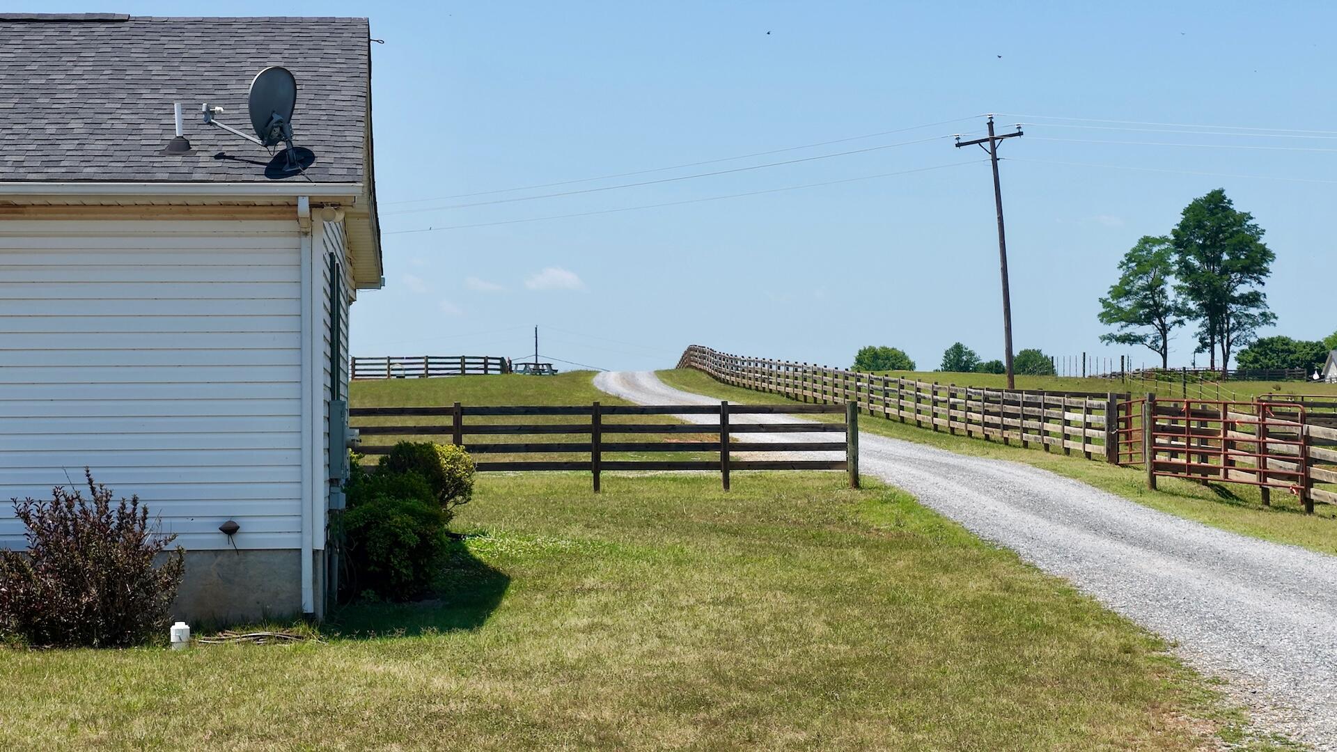 2754 Horseshoe Bend Road Moneta, VA 24121 - Photo 42 of 67 Horse Farm - 51