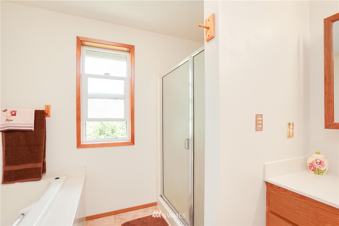 2211 Russell Road Snohomish, WA 98290 - Photo 22 of 25 Gallery Image 22