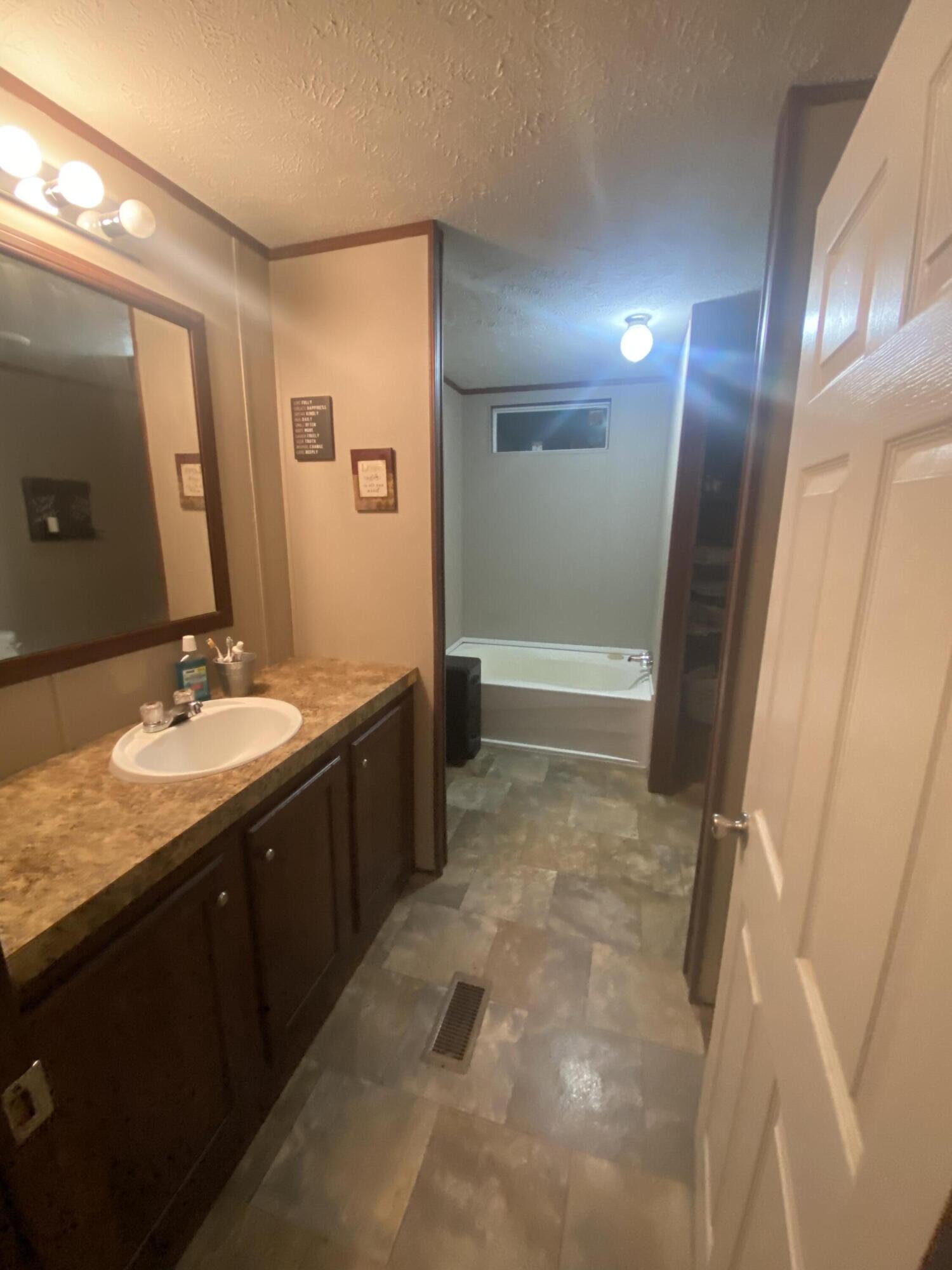 14540 Denman Road Byhalia, MS 38611 - Photo 11 of 15 87430C43-D6DD-4E9D-8CFD-6815E9D3CC03
