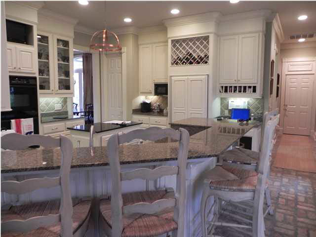 120 Little Creek Road Ridgeland, MS 39157 - Photo 5 of 16 Breakfast Room