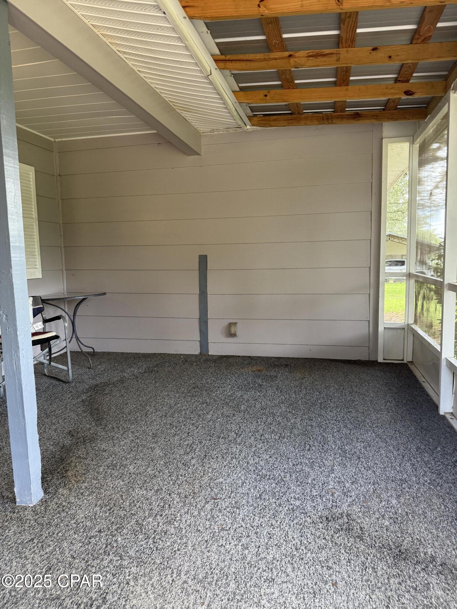 5947 Highway 2 Bascom, FL 32423 - Photo 27 of 36