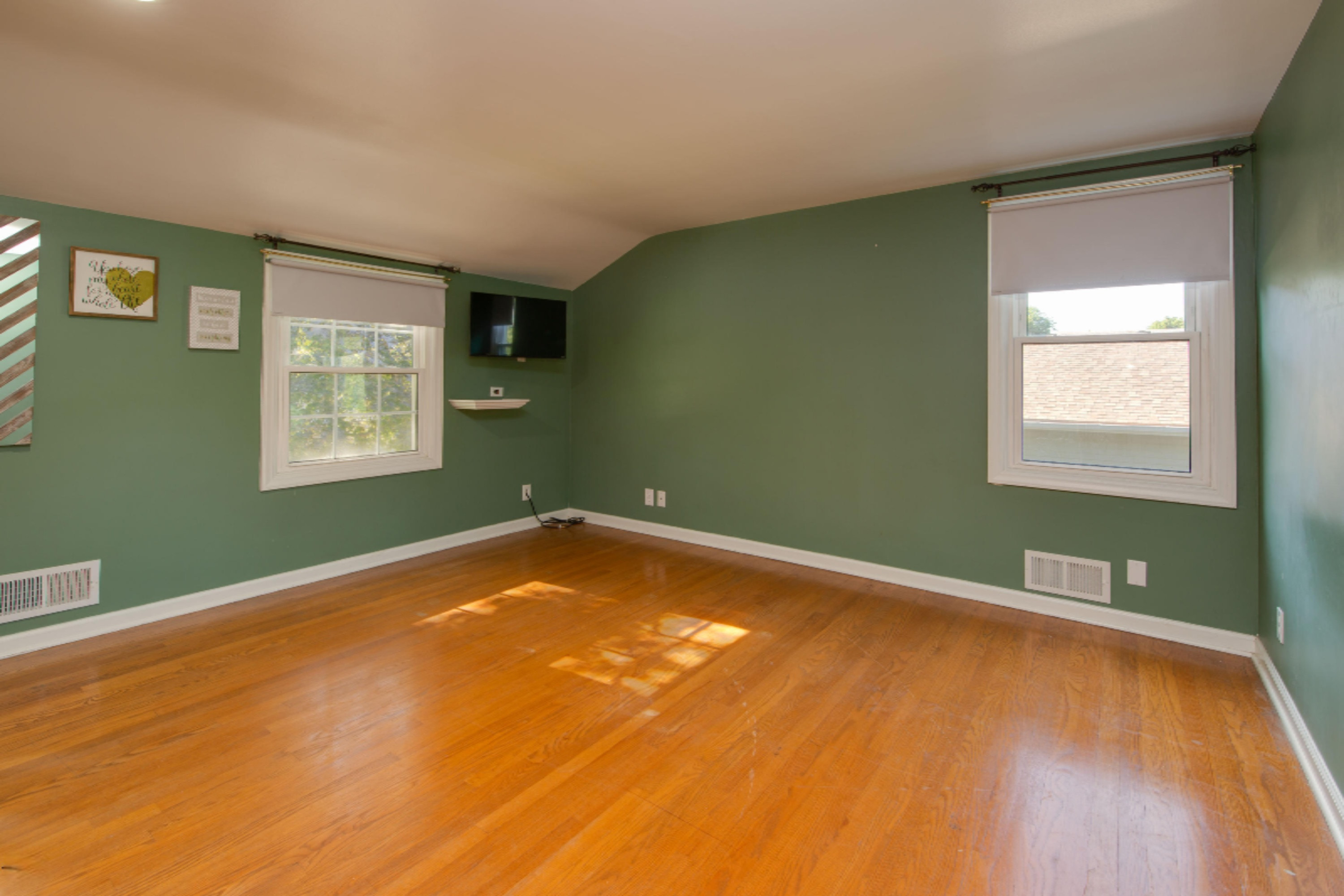 1006 Piccadilly Road Kalamazoo, MI 49006 - Photo 11 of 30 1006_Piccadilly-12