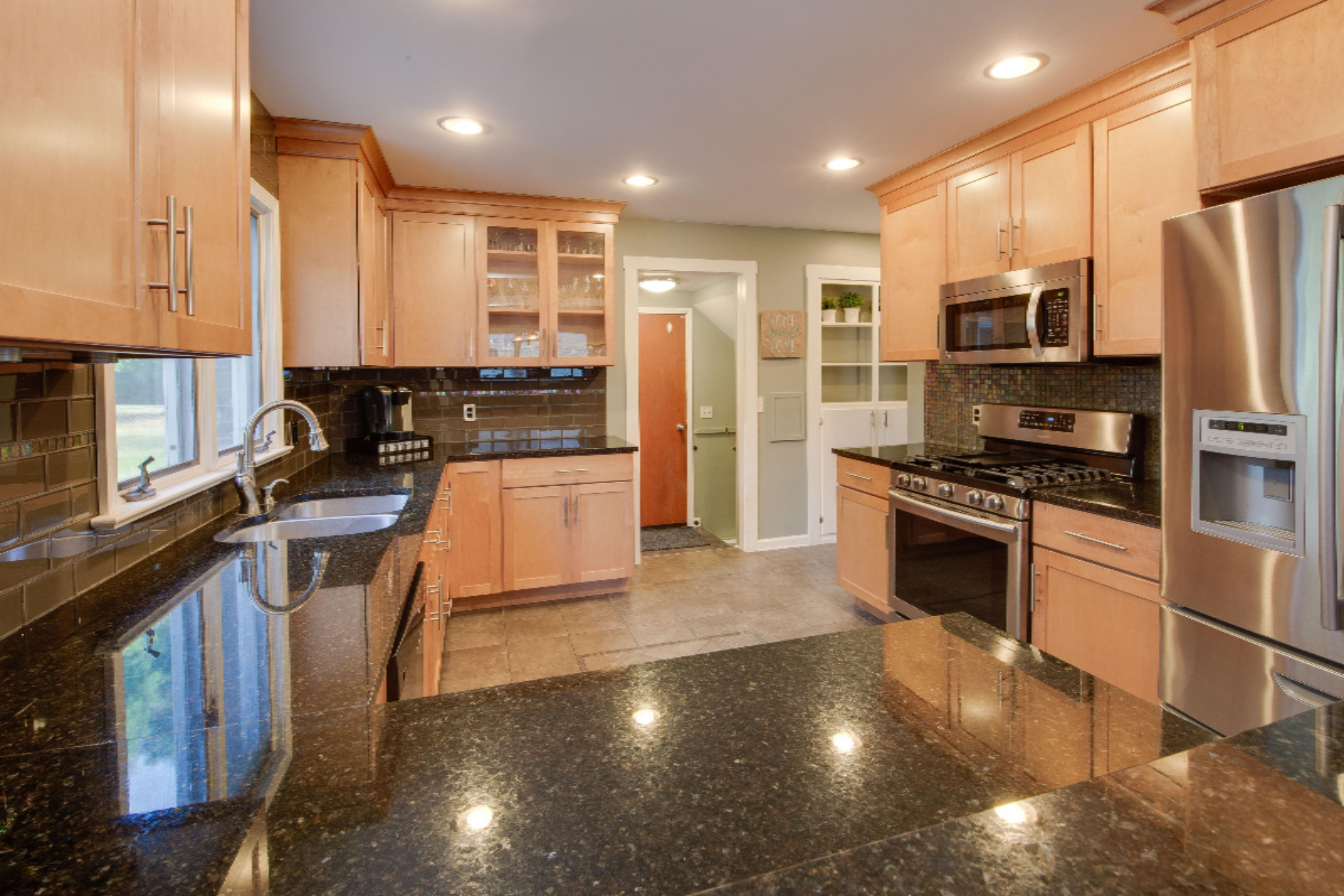 1006 Piccadilly Road Kalamazoo, MI 49006 - Photo 3 of 30 1006_Piccadilly-04