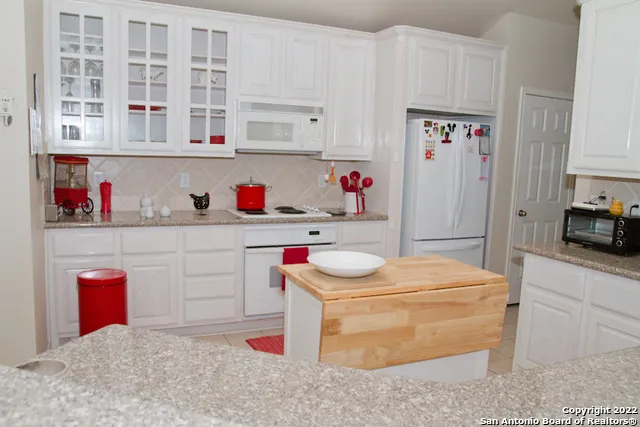 $2,500 | 1614 Hawks Tree Lane, San Antonio, TX 78248