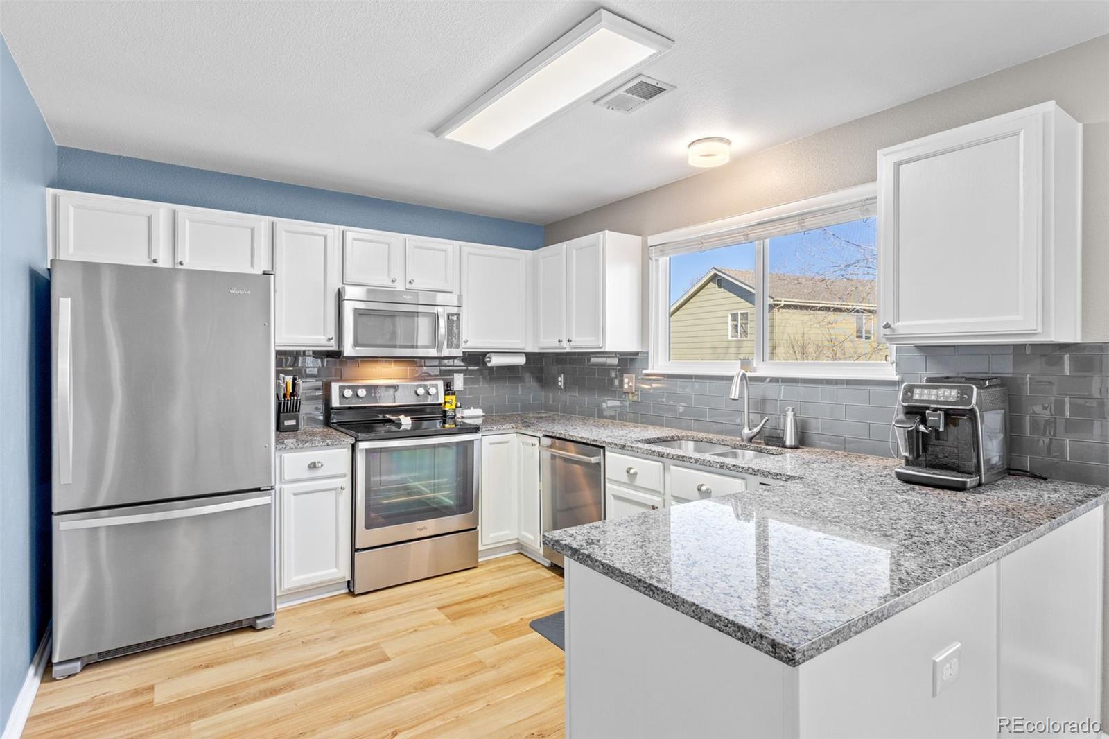 10566 Hyacinth Place Highlands Ranch, CO 80129 - Photo 17 of 49