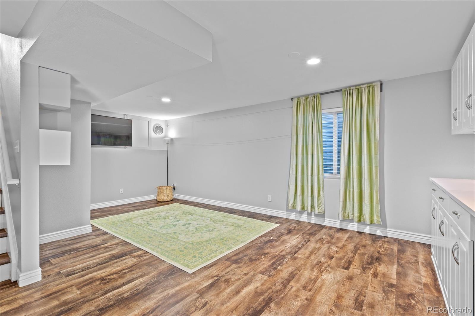 10566 Hyacinth Place Highlands Ranch, CO 80129 - Photo 35 of 49