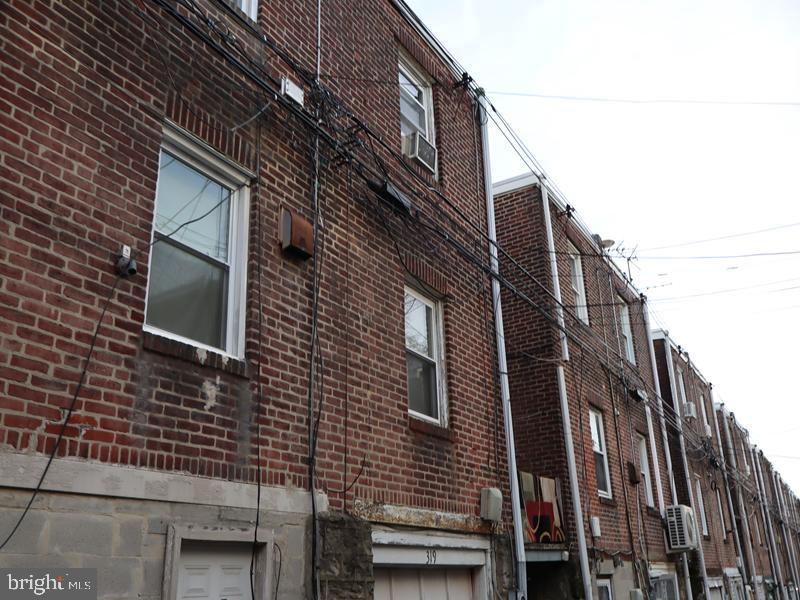 319 Avon Road Upper Darby, PA 19082 - Photo 10 of 26 Gallery Image 10