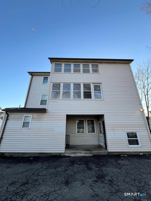 6 Pleasant Street, Unit 3 Norwalk, CT 06855 - Photo 2 of 15