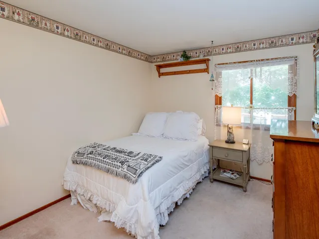 $375,000 | 1769 Serpentine Drive, Eagan, MN 55122