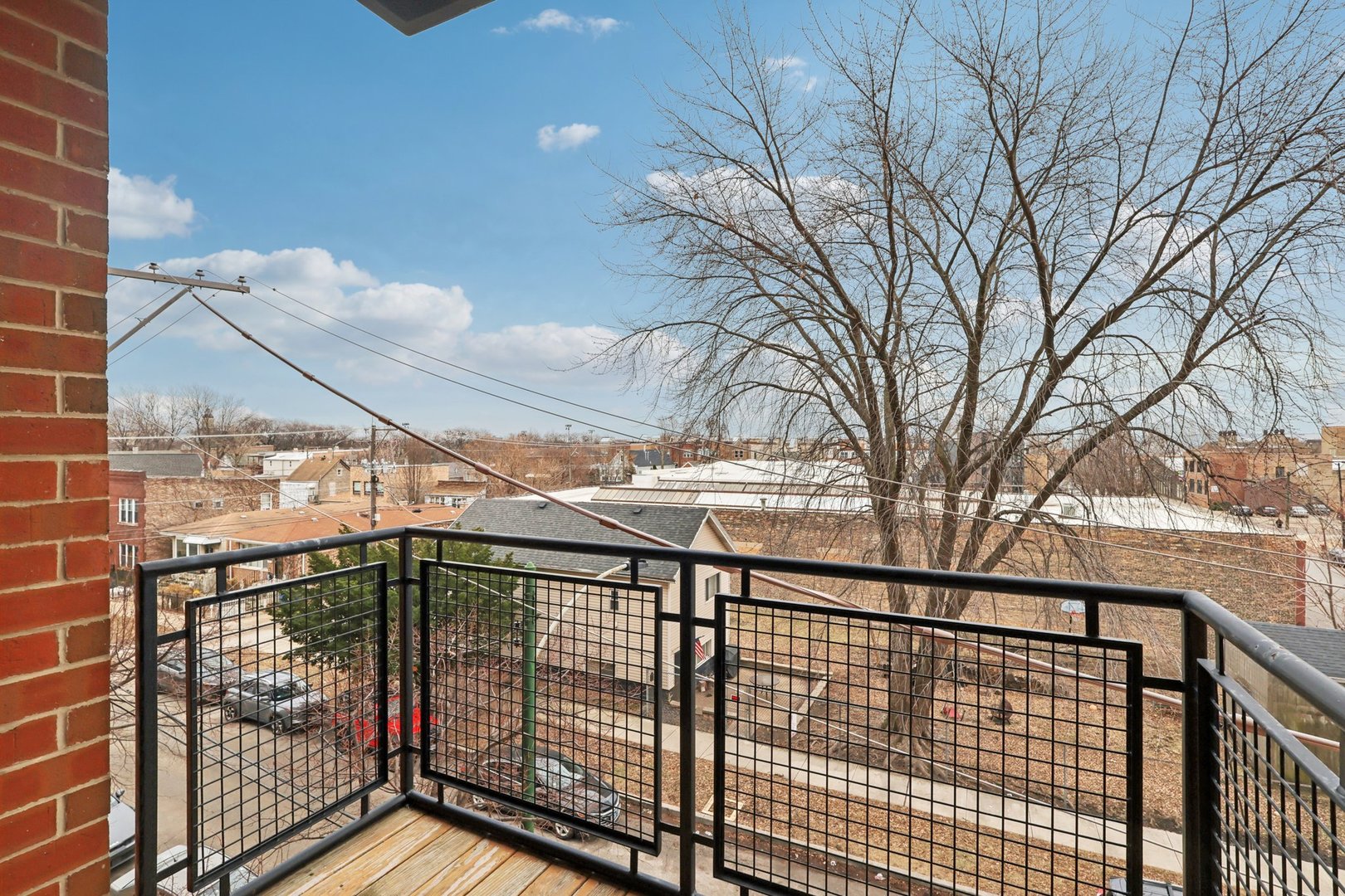 974 West 35th Place, Unit 302 Chicago, IL 60609 - Photo 20 of 22 a view of a balcony