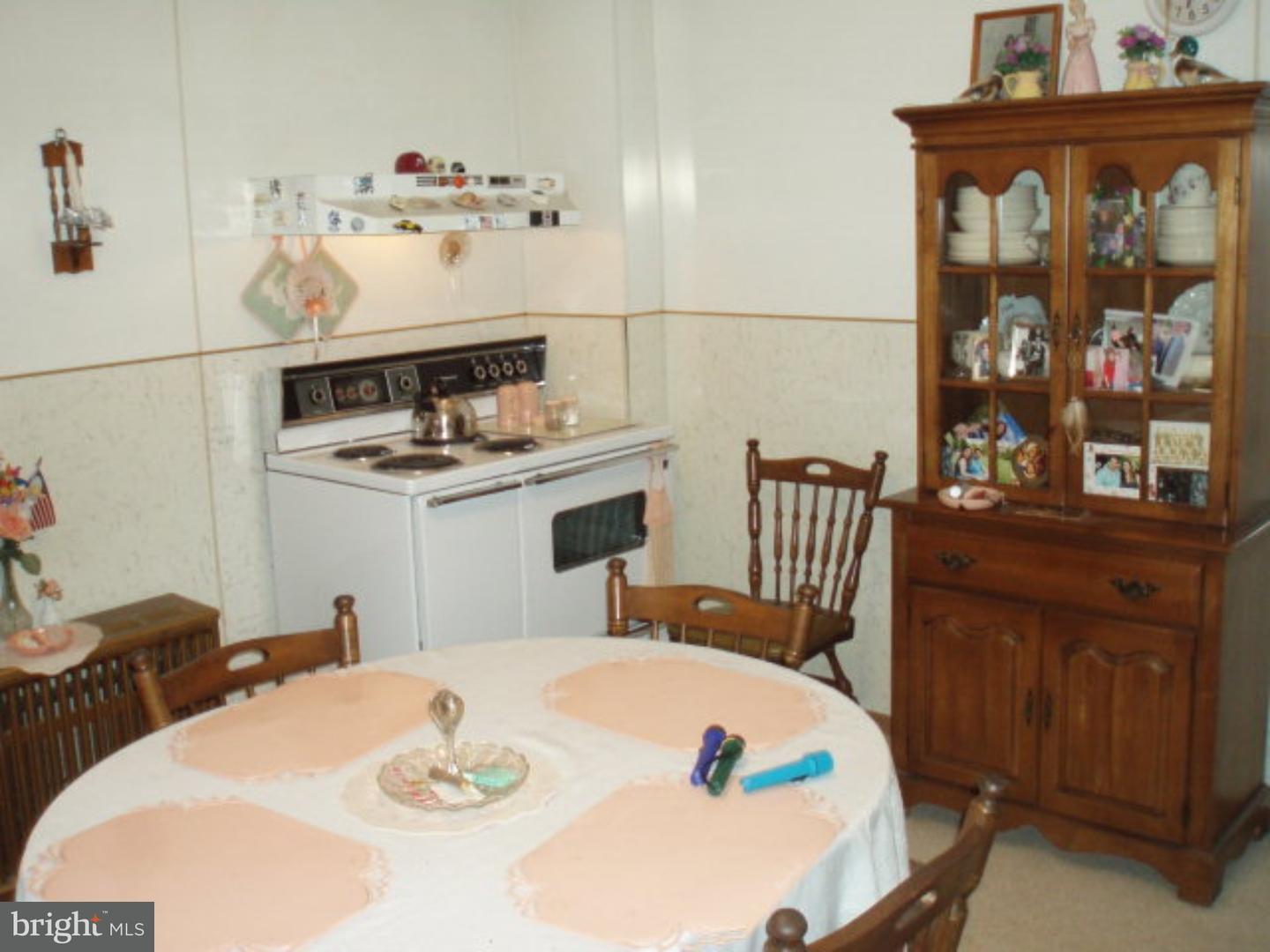216 New Phila Road New Philadelphia, PA 17959 - Photo 8 of 16 Kitchen