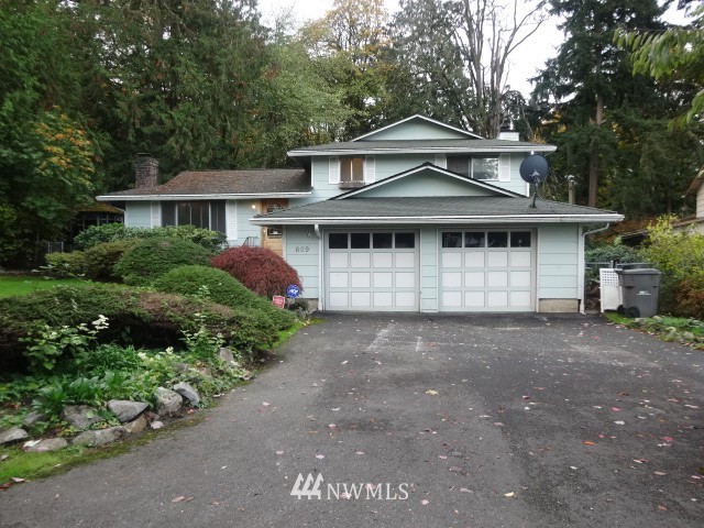 609 South 38th Court Renton, WA 98055 - Photo 2 of 22