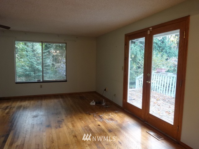 609 South 38th Court Renton, WA 98055 - Photo 14 of 22