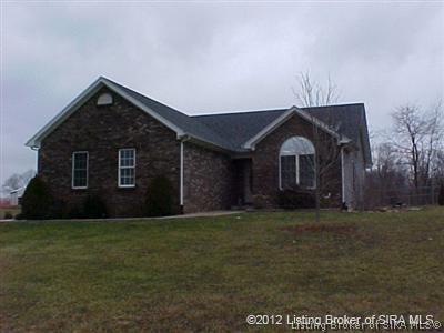 906 Wiseman Road Southeast Corydon, IN 47112 - Photo 2 of 13